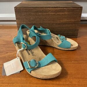 Papillon By Birkenstock Women Soley Reptile Print Wedge Strap Sandal Size 9